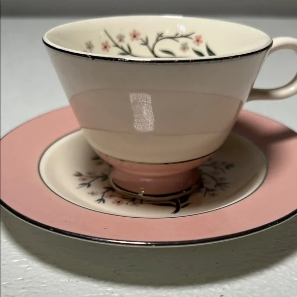 Vintage 1956 Springtime Homer Laughlin Cavalier Eggshell Cup/Saucer 6 Sets